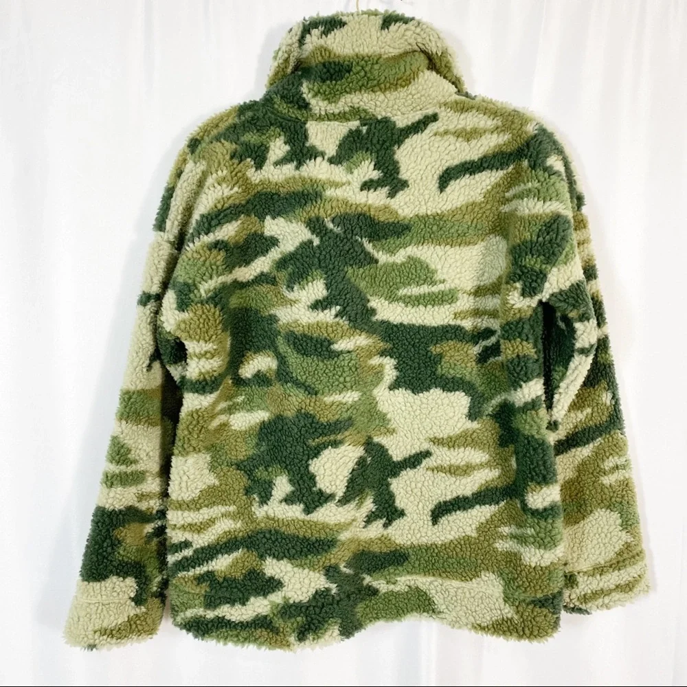 J. Crew Vintage Sherpa Fleece Pullover Jacket Camo Camouflage Olive Army Green
